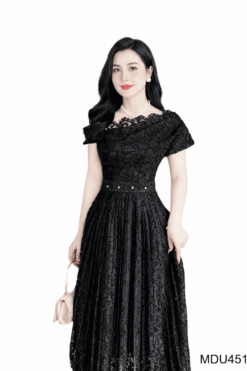 Alternative view of NOIR PEARL ALLURE – OFF-SHOULDER LACE IN ETHEREAL BLACK | MDU4511