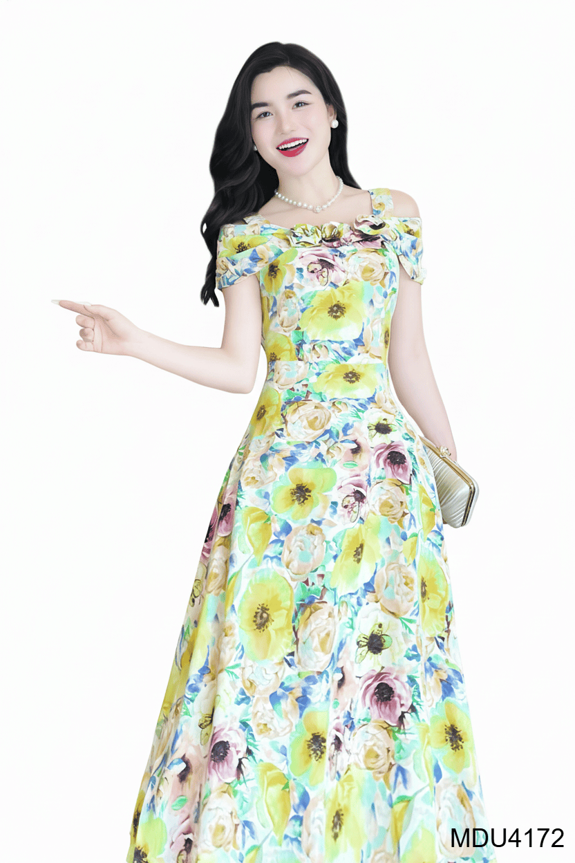 Alternative view of BLOSSOM RADIANCE – VIBRANT FEMININITY IN ARTISTIC PRINTS | MDU4172